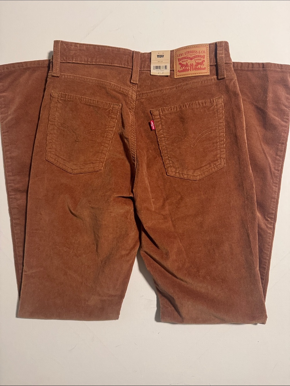 Levis Corduroy Pants Womens 28 32 725 High Rise Bootcut - Picture 4 of 4